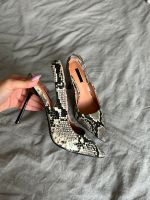 NEU Spitze Stilettos / High Heels Schlangenoptik Düsseldorf - Benrath Vorschau