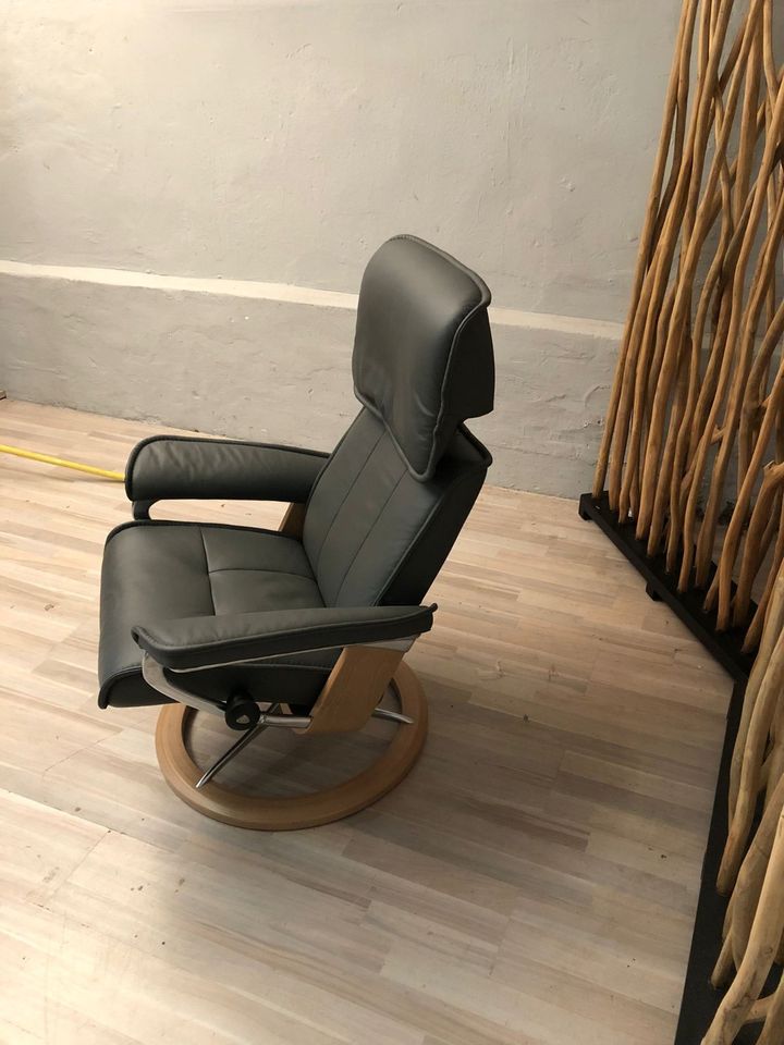 "Stressless" Sessel / Leder Grau / verstellbar // Art. 36 in Hiddenhausen