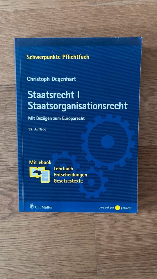 Degenhart Staatsrecht I Staatsorga 32. Auflage in Berlin