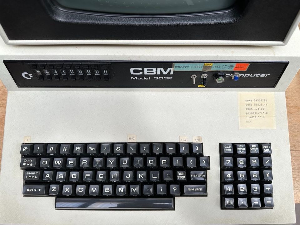 Commodore CBM 3032 PET Heimcomputer+Tractor printer+Floppy Disk in Frankfurt am Main