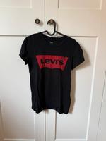 Levi‘s Damen T-Shirt, Schwarz rot, Gr. S Dortmund - Mitte Vorschau