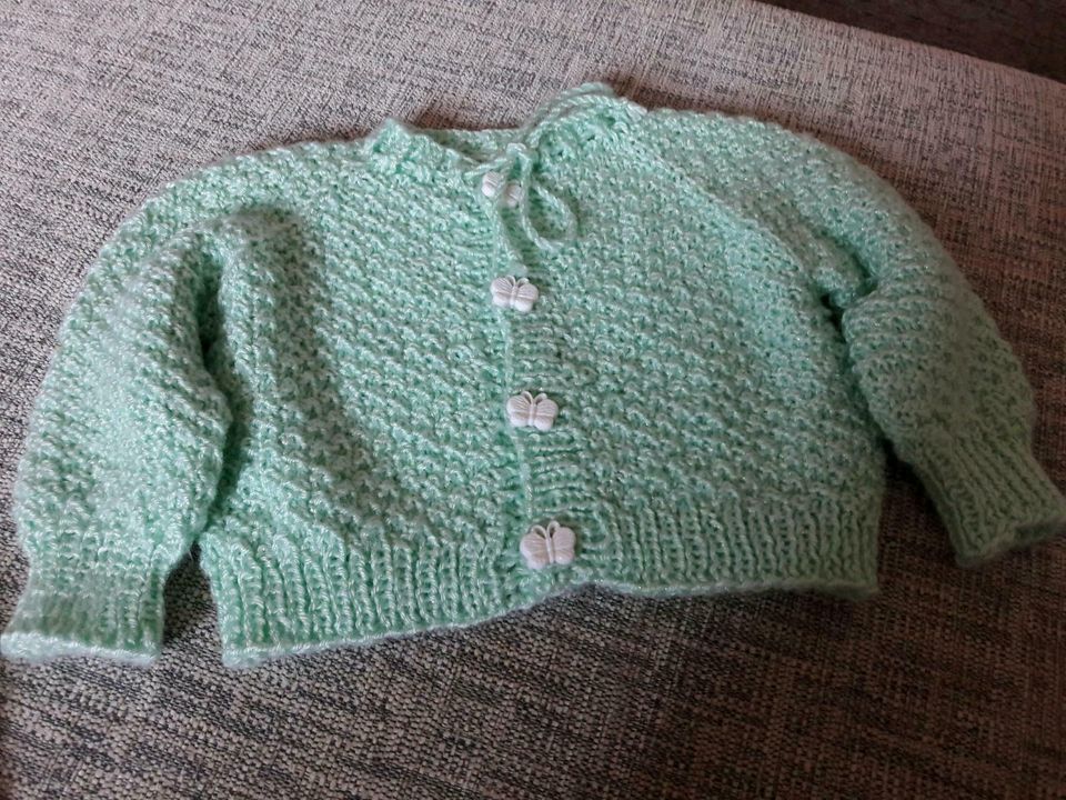 Baby Ausfahrgarnitur Gr.56 ( Jacke, Mütze, Schühchen) in Genthin