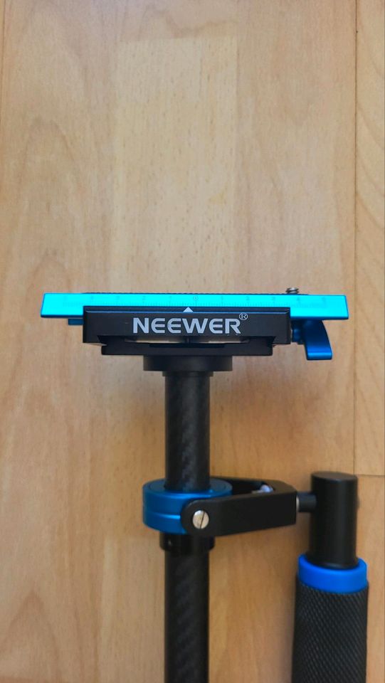 NEEWER Carbon Gimbal Handstabilisator in Ditzingen