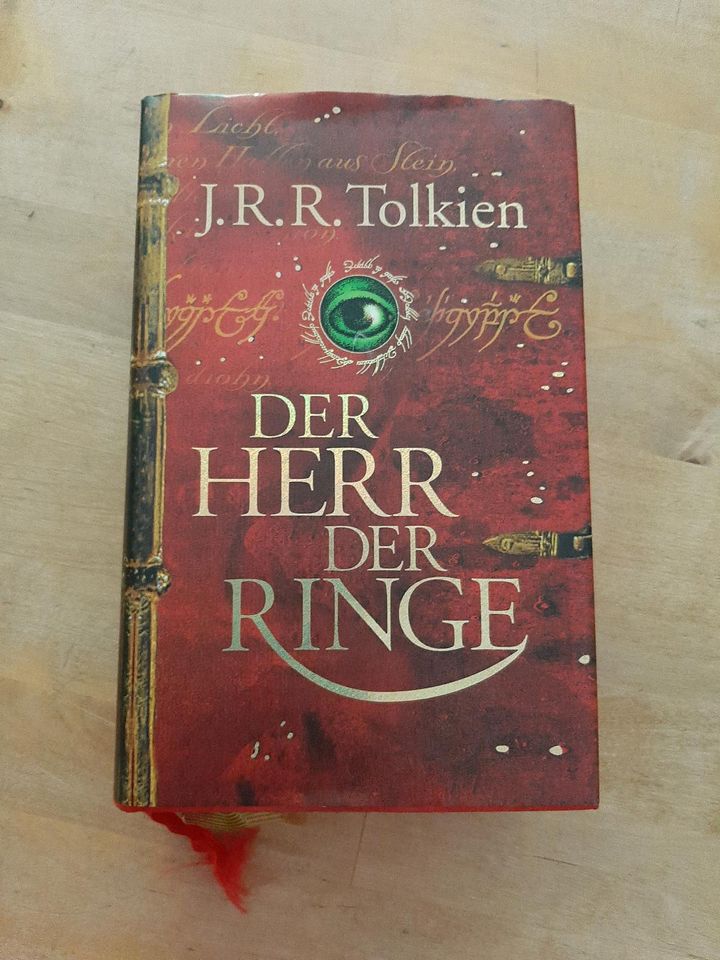 Der Herr der Ringe - das Rote Buch in Velbert