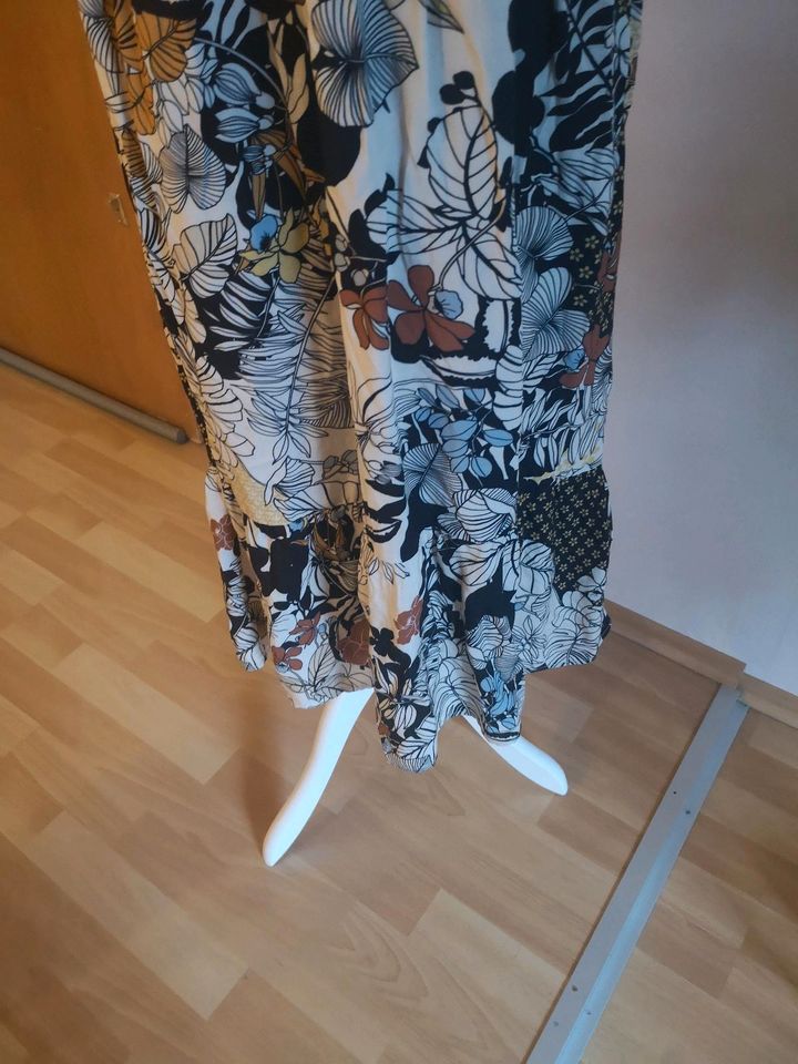 Kleid von more & more in Röttenbach (bei Erlangen)