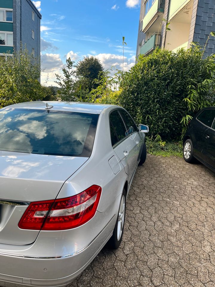 Mercedes E Klasse 350 Benzin in Remscheid