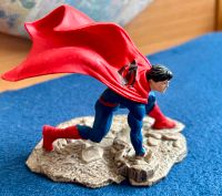 Schleich Figur Superman, kniend. München - Ramersdorf-Perlach Vorschau