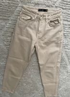 Amisu Mom Jeans Hose Beige Gr. 34 Neuwertig Niedersachsen - Bad Bevensen Vorschau