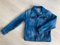 Jacke Kinder Jeansjacke Kinderjacke s. Oliver Jeansjacke 152 NEU Hessen - Bad Hersfeld Vorschau