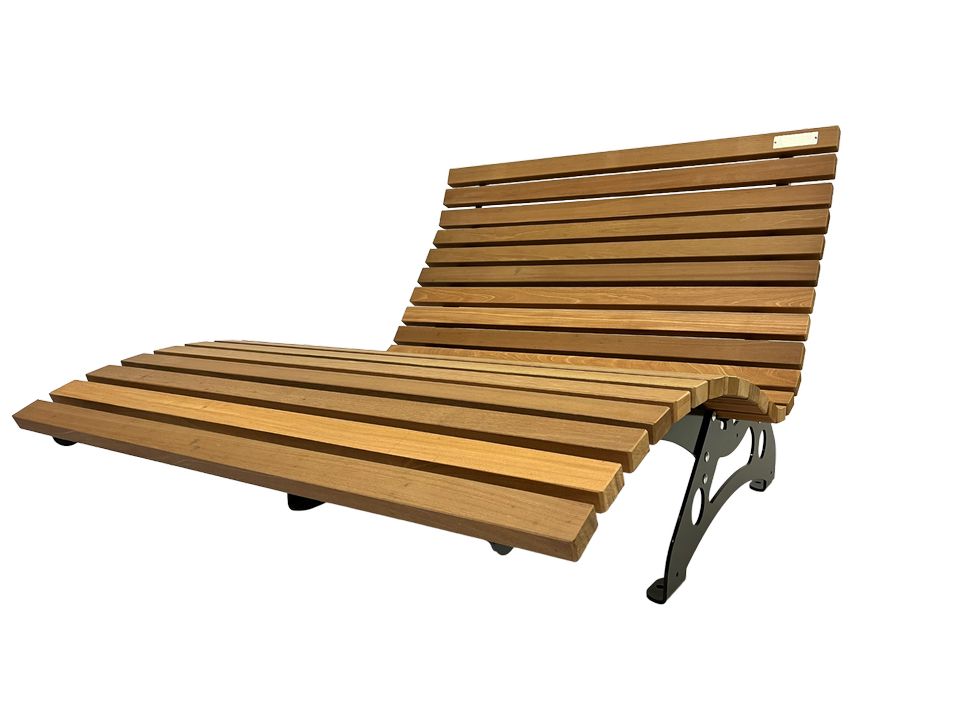 Waldsofa 1,45m / Sonnenliege / Wellenliege / Relaxliege / Liegebank Bangkirai Holz in Sassenberg