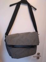 Audi Messenger Bag /Tasche Grau mit 15" Laptop Fach Niedersachsen - Lingen (Ems) Vorschau