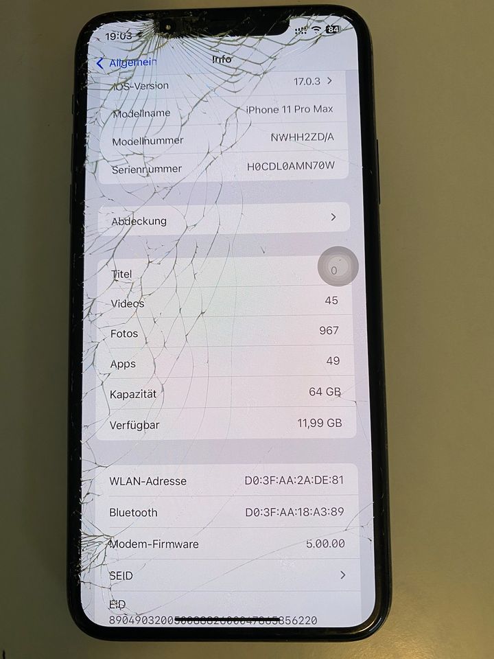 iPhone 11 Pro Max 64 GB Batterie 81% in Friedberg (Hessen)