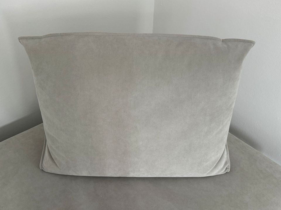 Couch von Ligne Roset Model Prado in Stuttgart