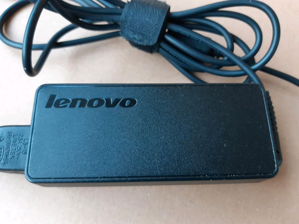 Original Lenovo Netzteil ADLX65NDC3A | 20 V 3,25 A | AC Adapter in Berlin