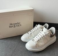 Alexander McQueen Sneaker Herren Gr. 40 Schuhe Leder Weiß Grau Niedersachsen - Dissen am Teutoburger Wald Vorschau