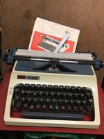 Erika 41 Schreibmaschine DDR Dresden - Pieschen Vorschau