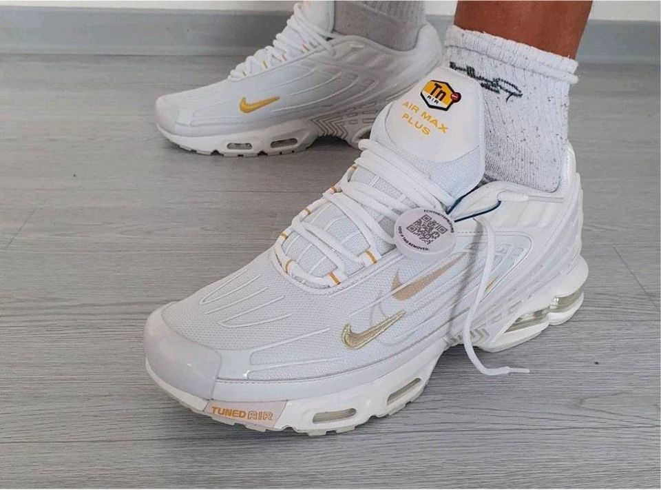 Nike Air Max Plus 3 TN White/Gold Neu in Eschwege