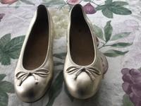 UNISA Ballerinas Gr. 39 light metallic Gold inkl. Versand Baden-Württemberg - Wiesloch Vorschau