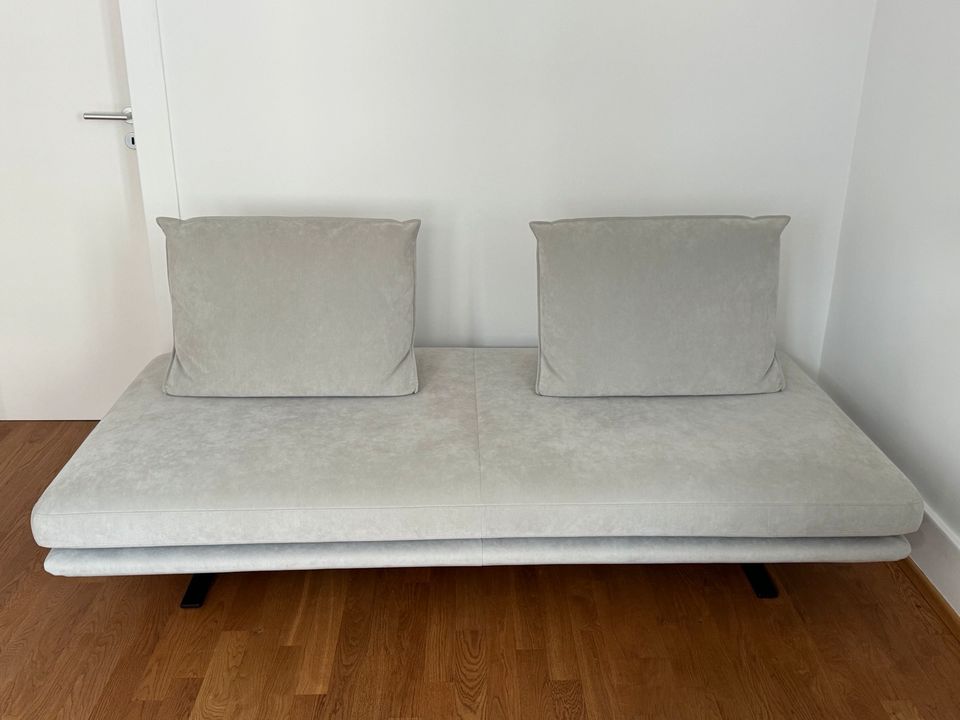 Couch von Ligne Roset Model Prado in Stuttgart