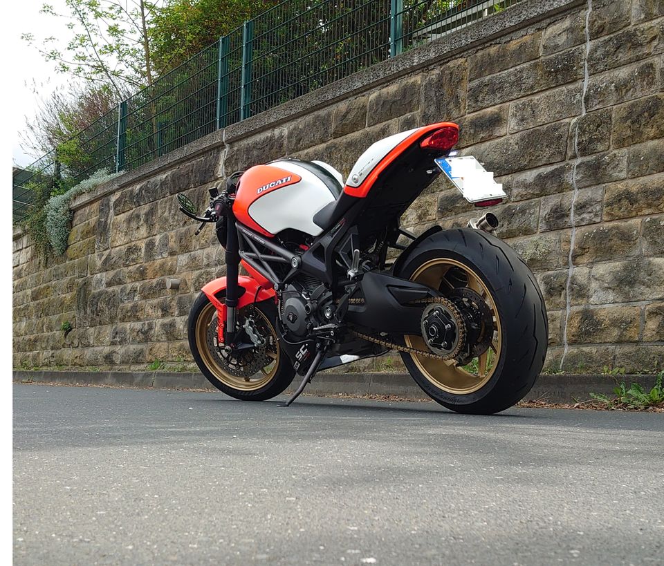 Ducati Monster 1100 Evo ABS Cafe Racer in Dresden