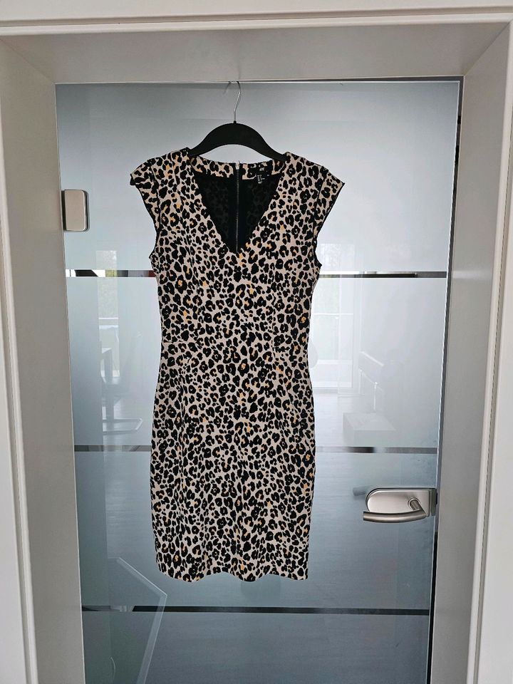 Kleid Gr. 34 von H&M in Mittelbiberach