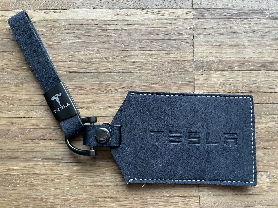 Tesla Key-Card / Schlüsselkartenhalterung mit Logo in Minden