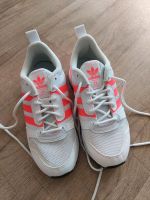 adidas originals Sneakers ZX 700 HD J, weiß, Gr. 35 1/2, wie neu Baden-Württemberg - Walddorfhäslach Vorschau