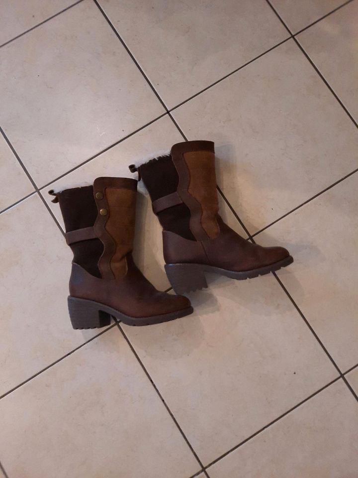 Winterstiefel EMU Australia Gr. 38.5 wie neu in Schwarzach