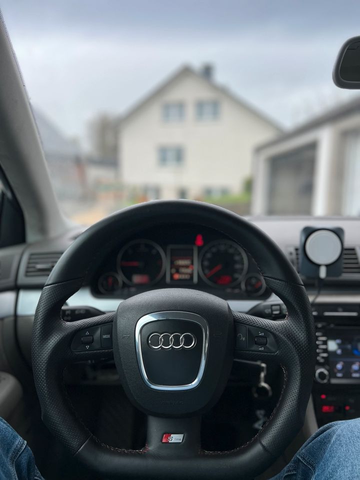 Audi A4 B7 in Warstein