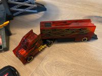 Hotwheels 27 Autos und 1 LKW - Garage als Zugabe München - Allach-Untermenzing Vorschau