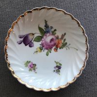 Nymphenburg Porzellan Schälchen bemalt Blumen Goldrand 11cm Bayern - Gilching Vorschau