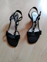 Schwarze Esprit Sandalen Gr. 40 sehr gut erhalten Bayern - Vaterstetten Vorschau