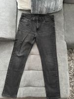 H&M Jeans Slim Fit schwarz, Gr. 44 Baden-Württemberg - Laupheim Vorschau