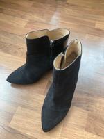 Stiefeletten ZARA Trafaluc schwarz GR.39 Hamburg-Mitte - Hamburg St. Pauli Vorschau