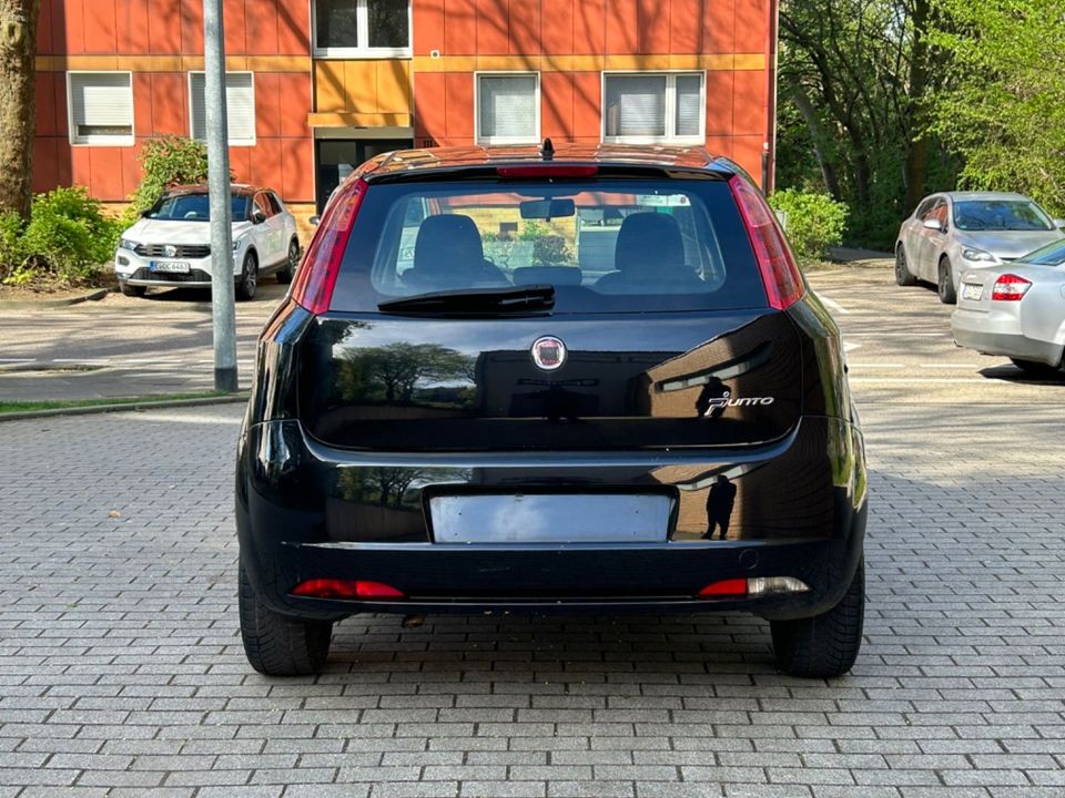 Fiat Grande Punto 1.4 8V Feel/KLIMA/ALCANTARA/103TKM/ in Essen