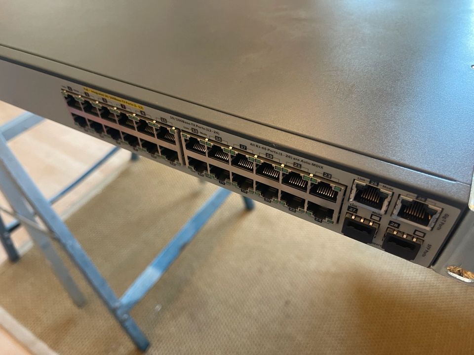 HP 2620-24 Netzwerk Switch 19“ Gigabit PC Computer in Roskow