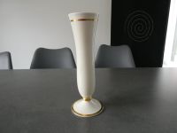 Nachlass Rosenthal Vase elfenbeinfarben Goldverzierung 26 cm Bayern - Mitterteich Vorschau