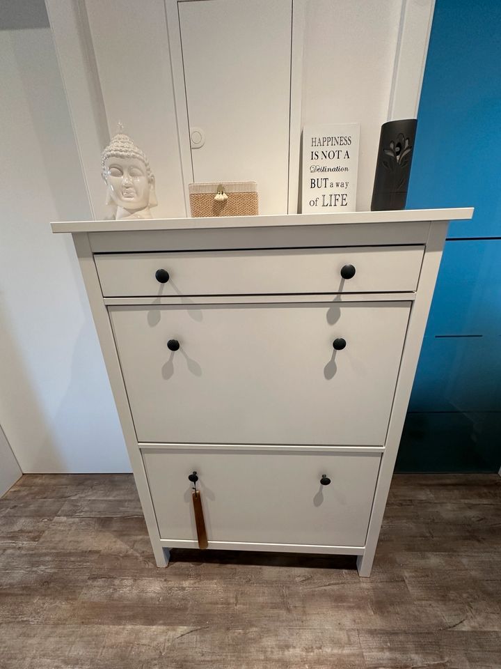 Schuhschrank „HEMNES“ von IKEA in Trier