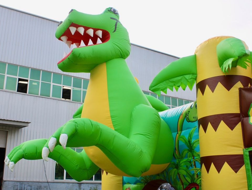 Dino Hüpfburg mieten Kindergeburtstag, Firmenfeier, Event usw… in Bremen