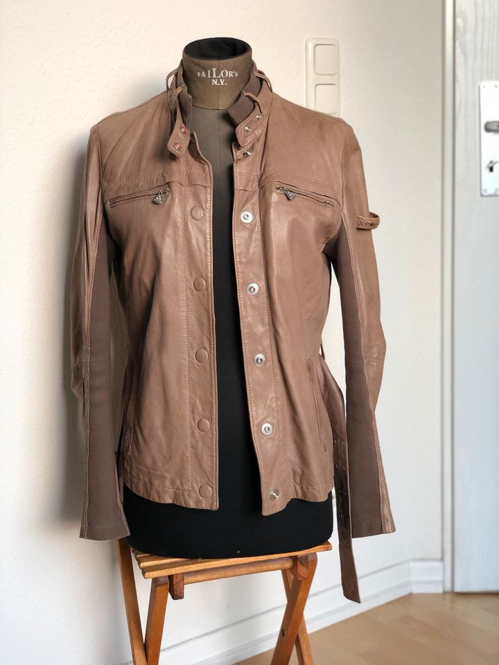 Lederjacke Peuterey Gr. M taupe Modell Juliette in Köln