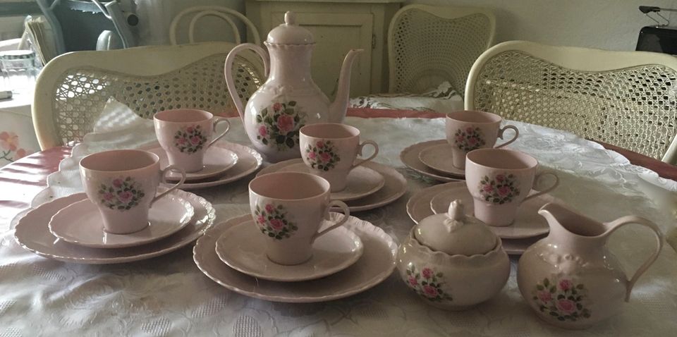 Hutschenreuther Porcellaine Rose Kaffeservice 6 /12 Personen in Wuppertal