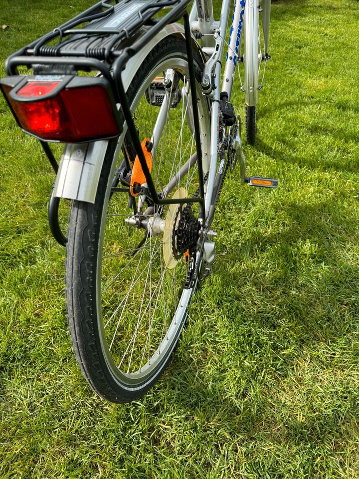 Corratec Bluesbow Trekking Fahrrad Bike Tourenrad XL in Spenge