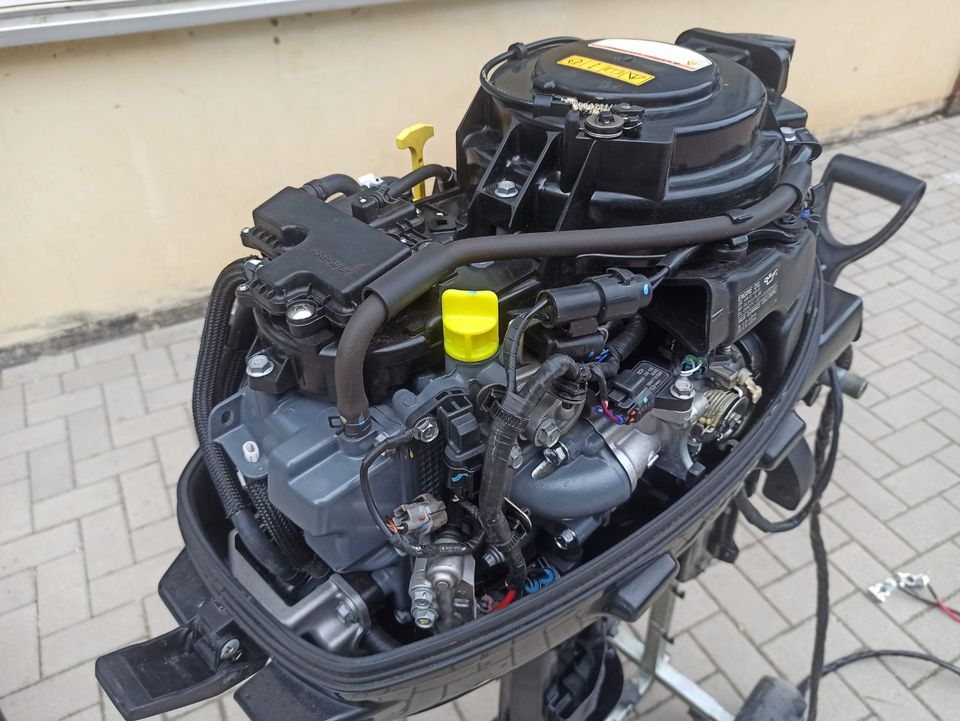 Außenbordmotor Suzuki DF15ATL, gebraucht vom Vertragshändler in Einbeck