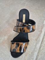 Dolce & Gabbana Leoprint Sandalette mit Knöchelriemen-Verschluß Nordrhein-Westfalen - Nottuln Vorschau