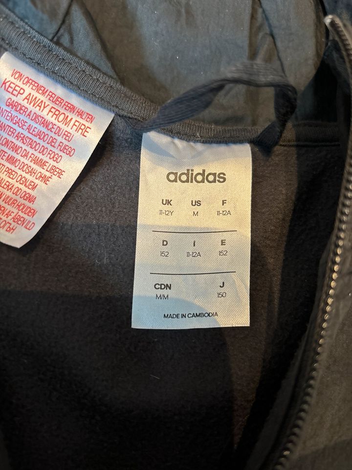 Adidas Trainingsjacke 152 in Centrum