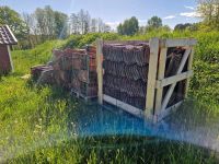 Dachziegel Fa. Jungmeier Straubing mit Gitterboxen Bayern - Vilshofen an der Donau Vorschau