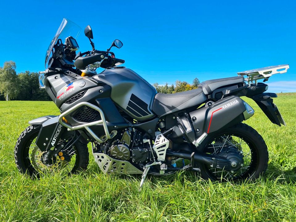 YAMAHA XT1200Z Super Teneré + NAVI & Zub. **SCHECKHEFTGEPFLEGT** in Dießen