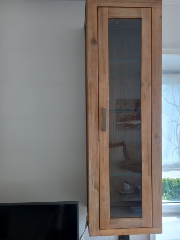 Wohnzimmer Schrank und Sideboard Top Zustand in Villingen-Schwenningen