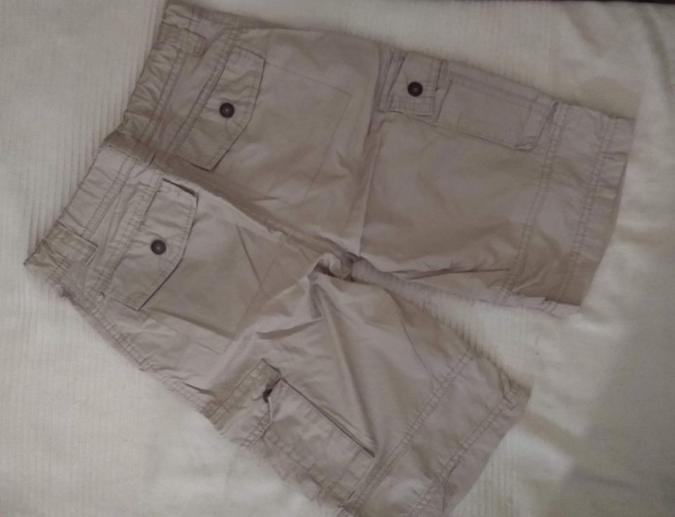 alive_Cargo-Shorts, beige, Gr. 128 - TOP! in Berlin