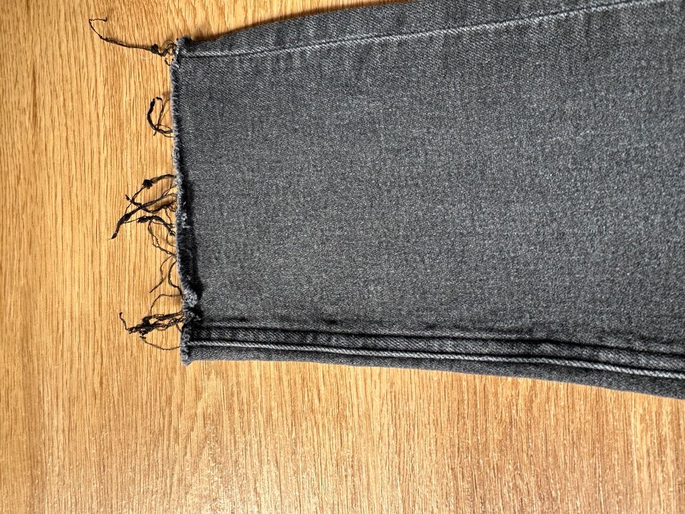Jeans H&M high waist Ankle knöchellang Gr 158 12-13 Jahre schwarz in Bottrop